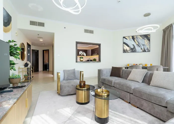 Classy Upgraded High Floor Prime Location
