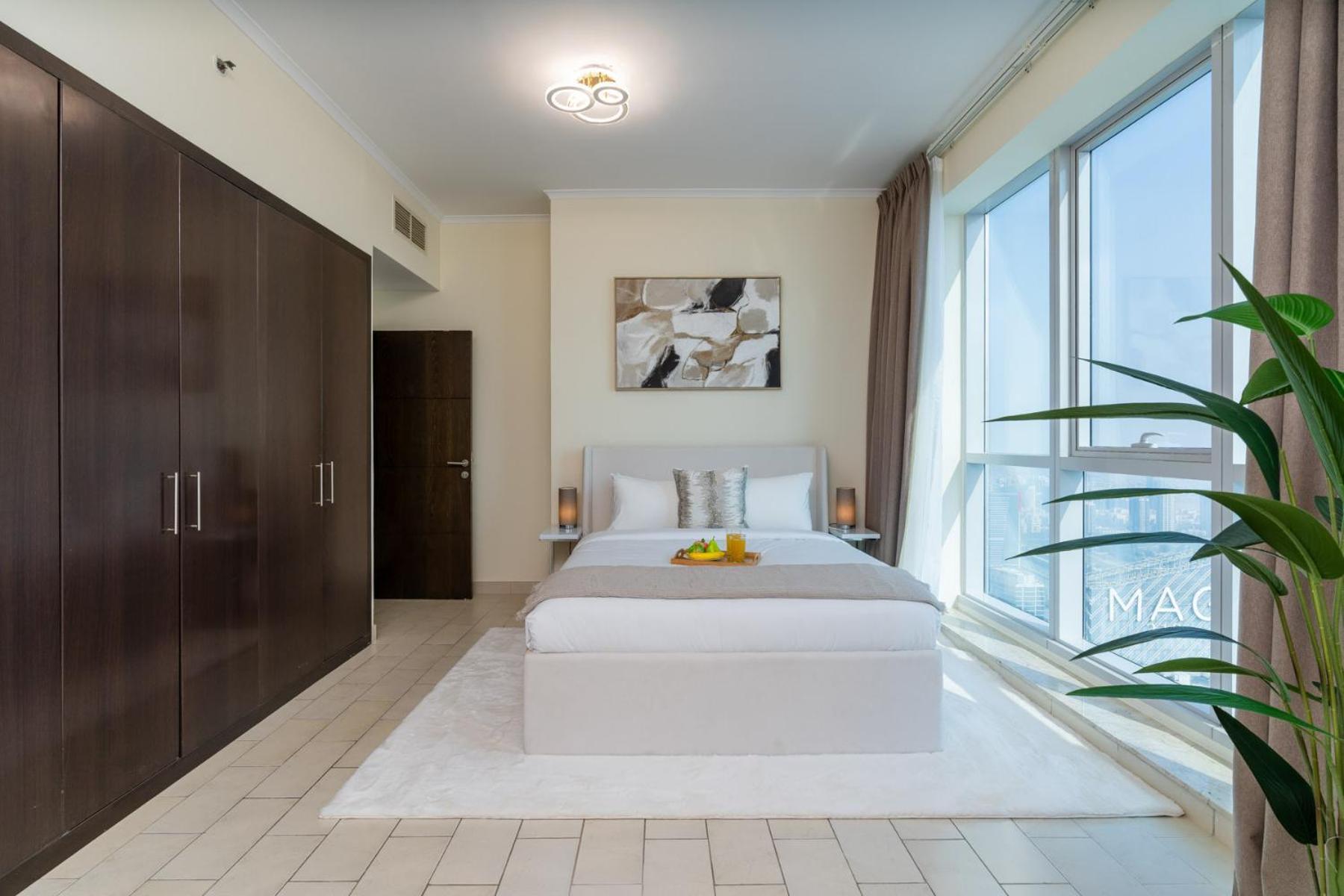 Classy Upgraded High Floor Prime Location Apartment Dubai